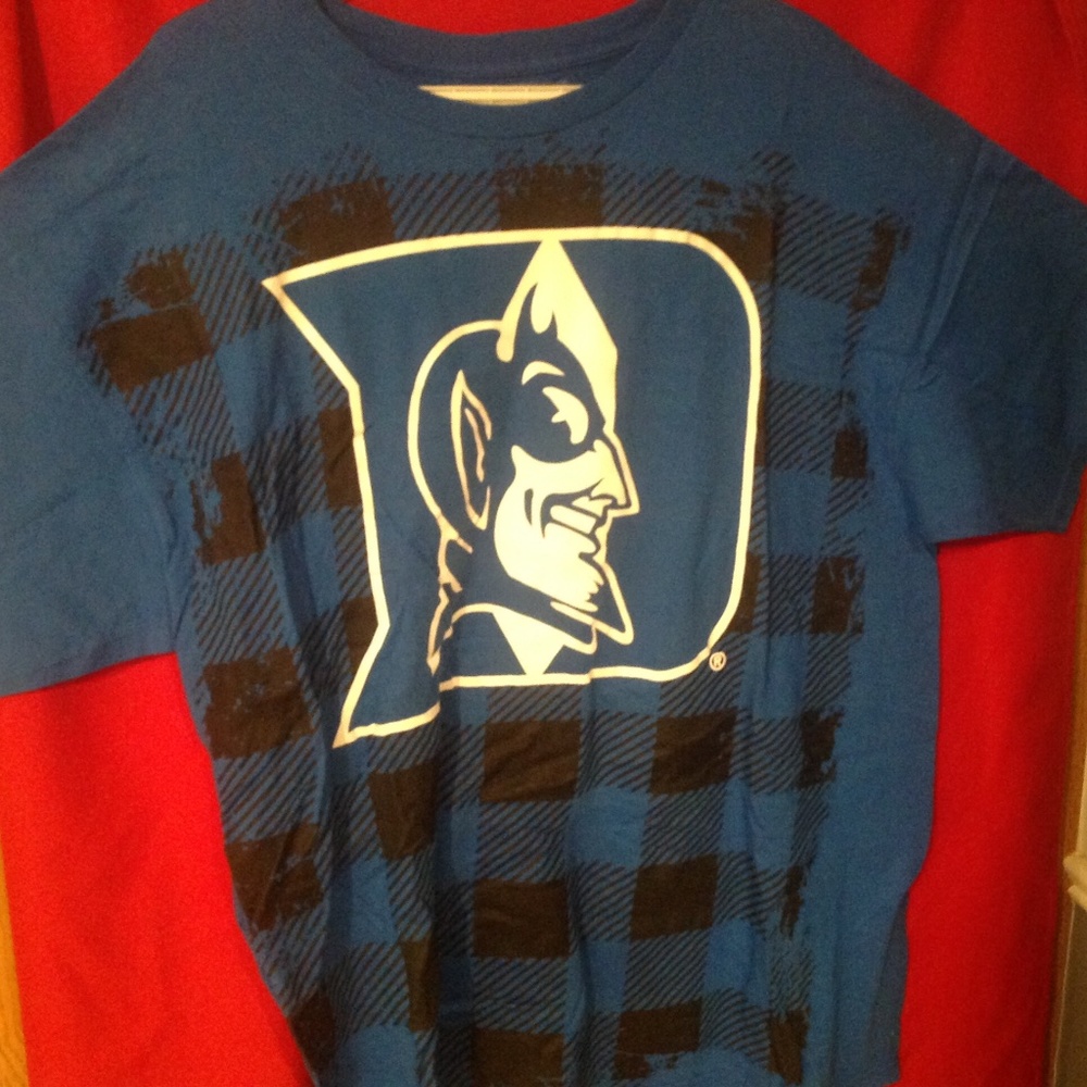 Duke  Blue Devils tshirt